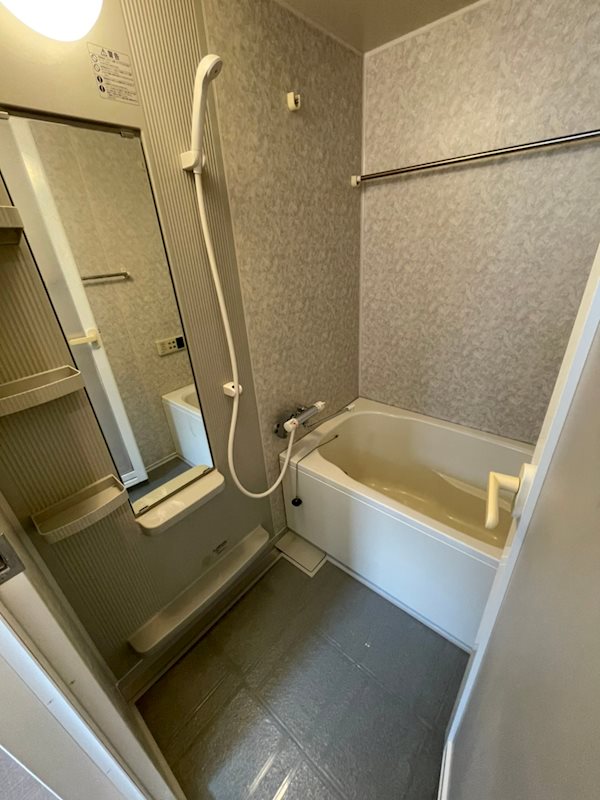 バス・シャワールーム　※別部屋参考写真