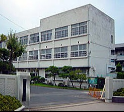 小学校　倉敷市立玉島小学校（小学校）まで936m