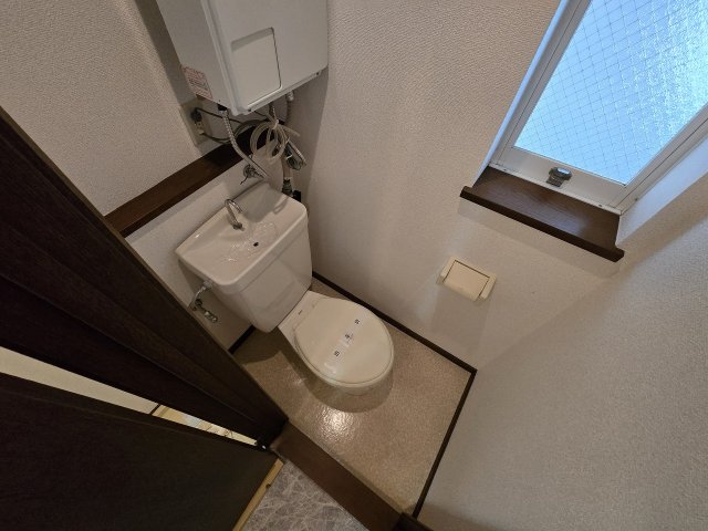 トイレ　コンパクトで使いやすいトイレです