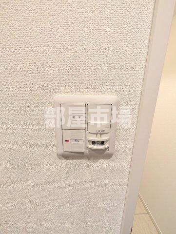 その他設備　人感センサー