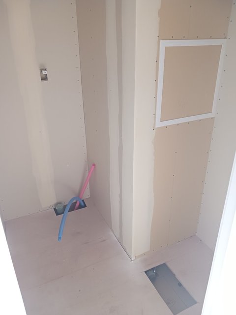 洗面設備　建築中