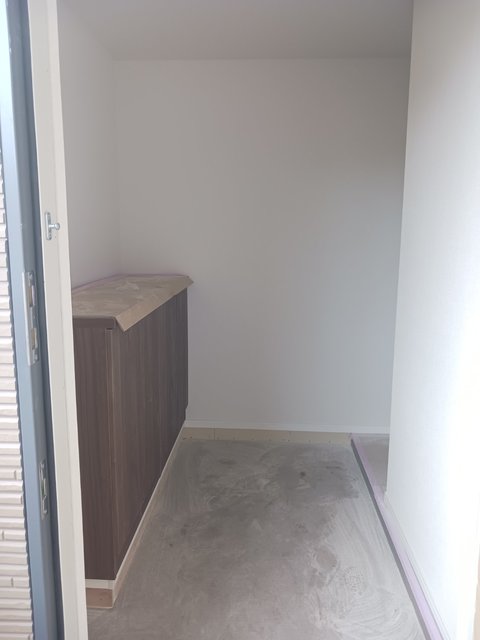 玄関　建築中
