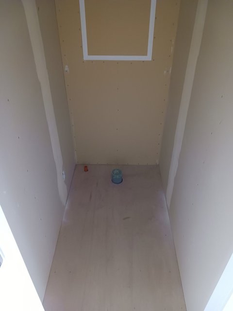 トイレ　建築中