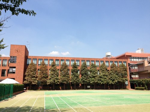 中学校　香蘭女学校（中高一貫校）（中学校）まで284m