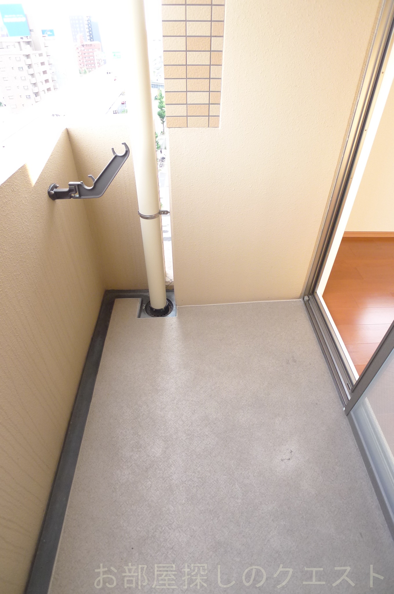 バルコニー　（写真は同タイプ）