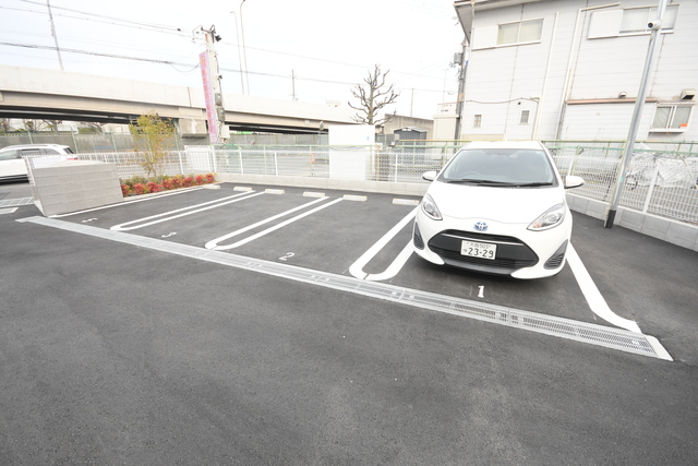 駐車場　駐車場