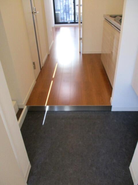 玄関　別部屋同間取