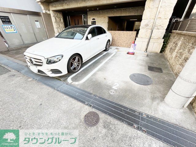 駐車場　駐車場