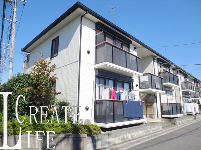 建物外観　南西向きのお部屋・角部屋です♪
