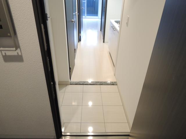 玄関　落ち着いた玄関です