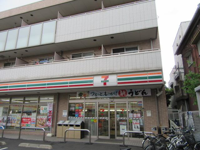 コンビニ　セブンイレブン大田区西蒲田店（コンビニ）まで241m