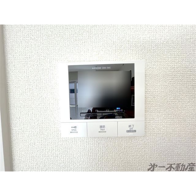 セキュリティ　モニター付きインターホン
