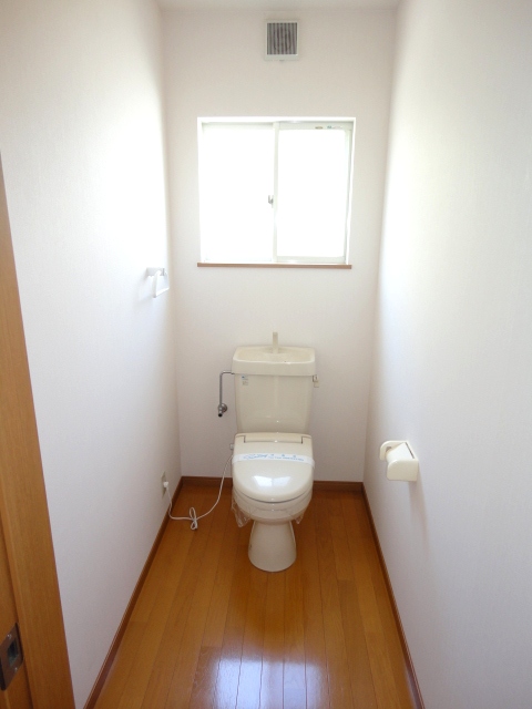 トイレ　ゆったりとした空間のトイレです