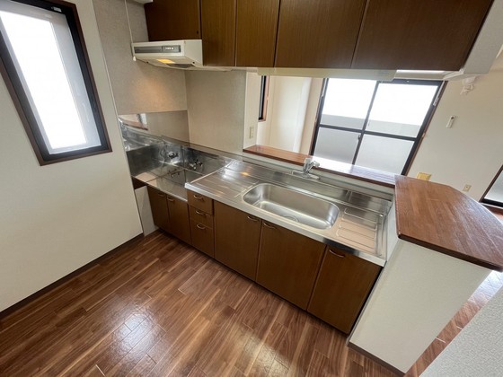 キッチン　※別部屋の写真です