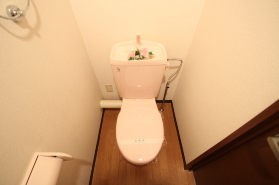 トイレ　※別部屋の写真です