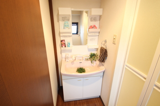 洗面設備　※別部屋の写真です