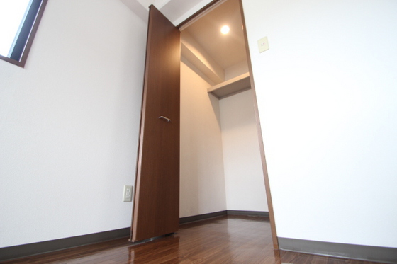 収納　※別部屋の写真です