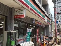 コンビニ　セブンイレブン中野桃園店（コンビニ）まで568m