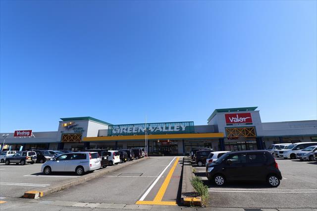 スーパー　バロー大沢野店（スーパー）まで1529m