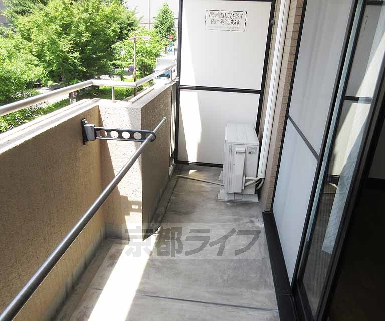 バルコニー　広いベランダです・