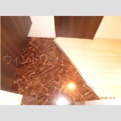 玄関　詳細は、ウィンドワード中の島店までご相談下さい。