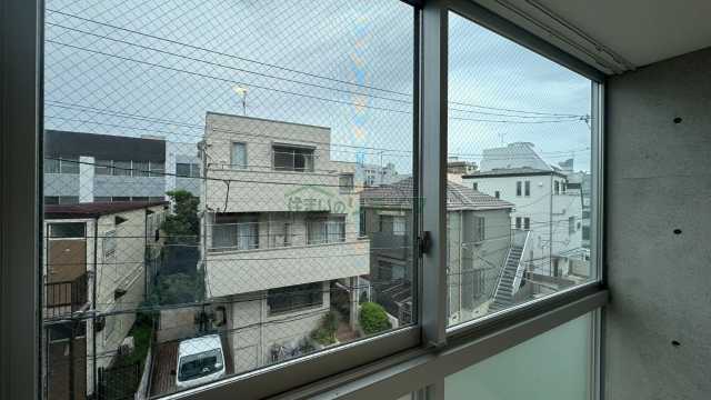 バルコニー　エディット新宿富久町