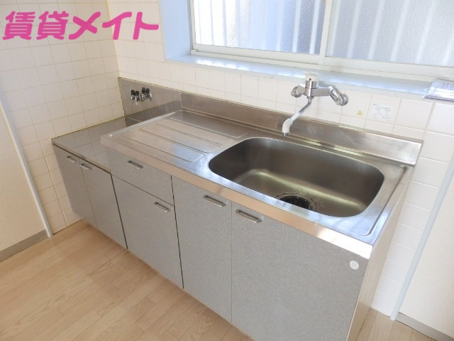 キッチン　反転タイプ参考写真