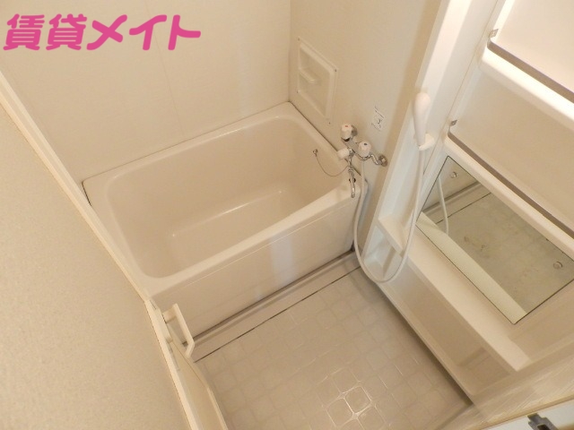 バス・シャワールーム　反転タイプ参考写真