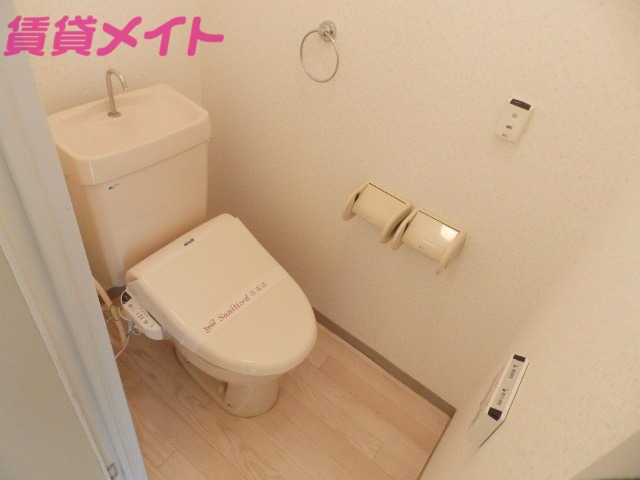 トイレ　反転タイプ参考写真