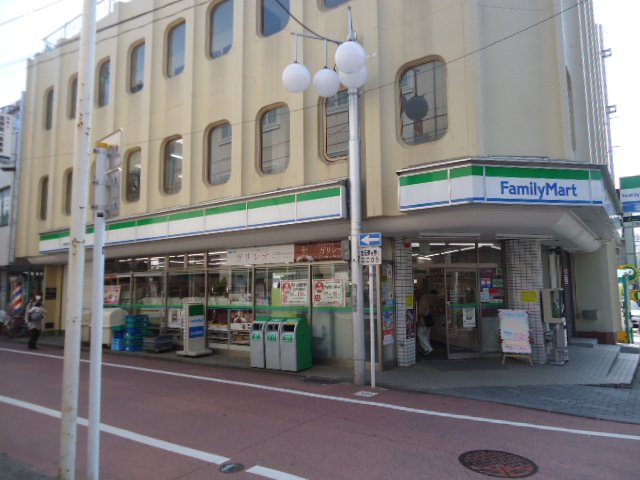 その他　ファミリーマート相模原東林間駅前店（その他）まで146m