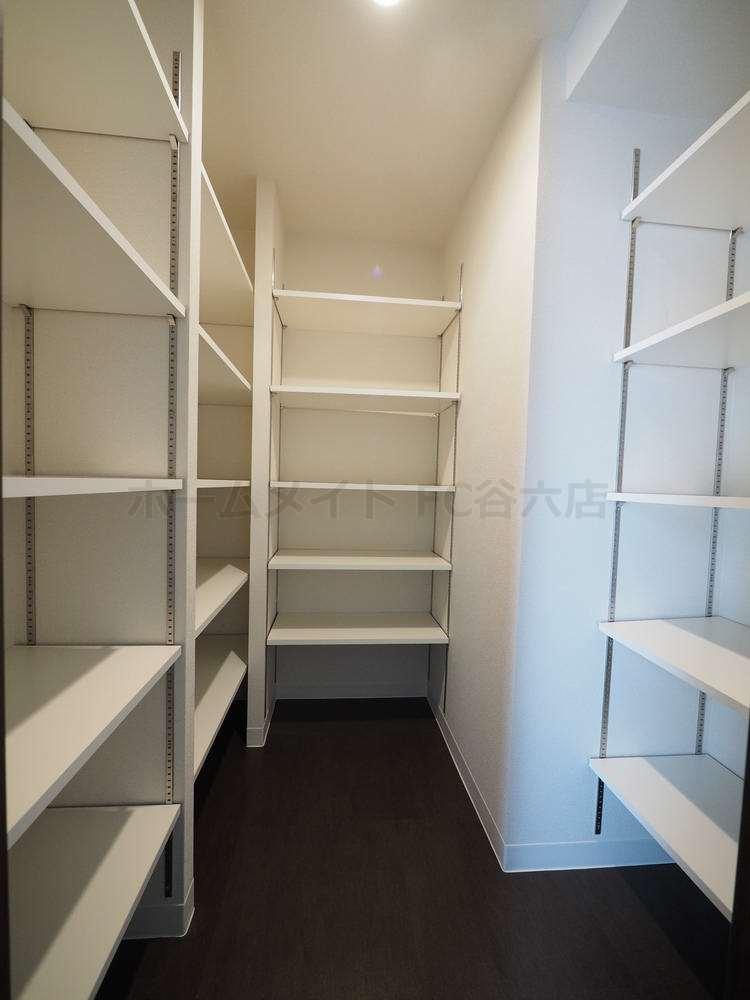 玄関　プレサンスNEO淀屋橋