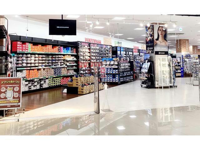 ショッピングセンター　メガスポーツアウトドアステージ木更津店（ショッピングセンター）まで2961m