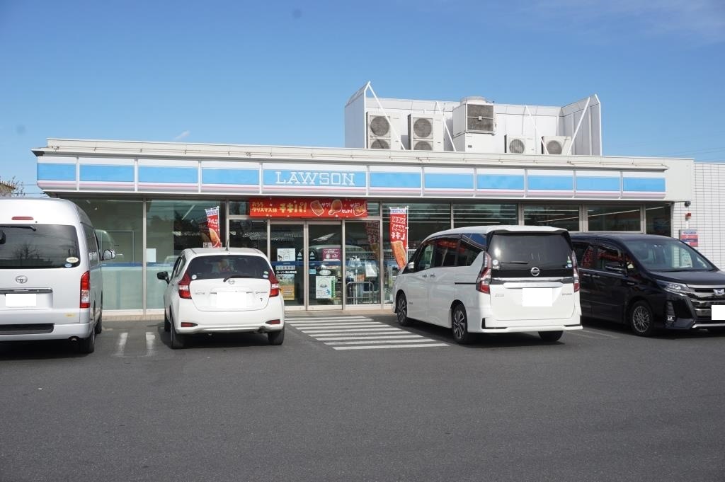 コンビニ　ローソン 流山青田店（コンビニ）まで496m