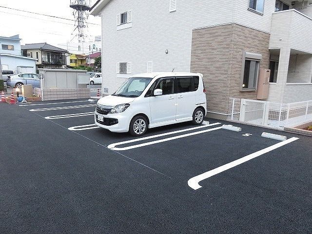 駐車場　同社施工の同タイプの写真です♪