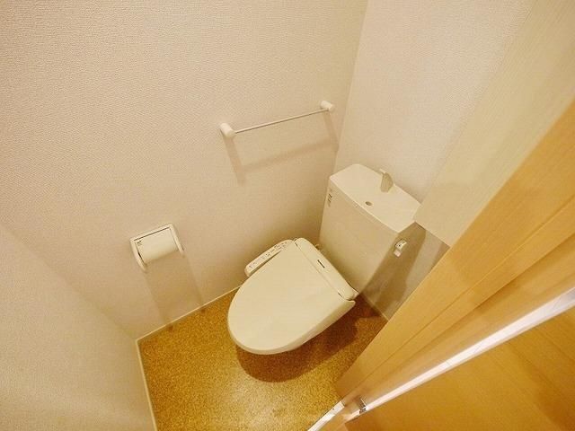 トイレ　同社施工の同タイプの写真です♪