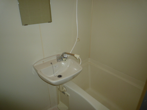 洗面設備　※別部屋の写真です