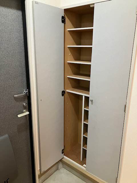 玄関　玄関収納