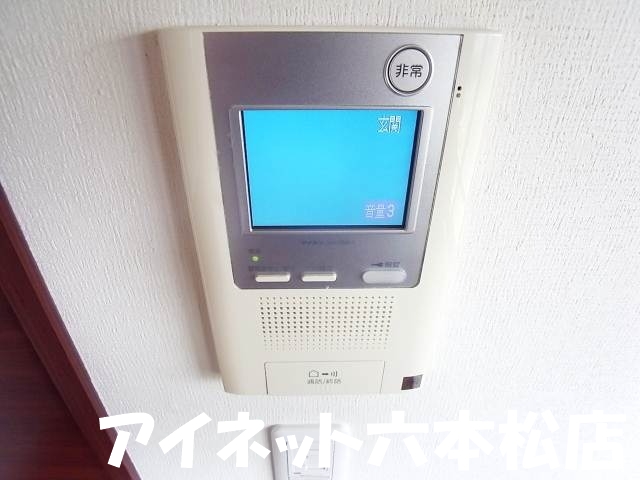 セキュリティ　モニター付きインターホンで安心です。