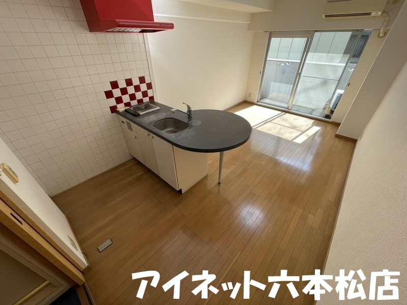 その他部屋・スペース　別角度から見た洋室です。