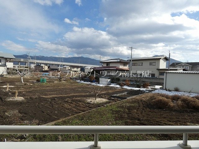 眺望　参考：101号室（内装・設備が異なる場合があります。）