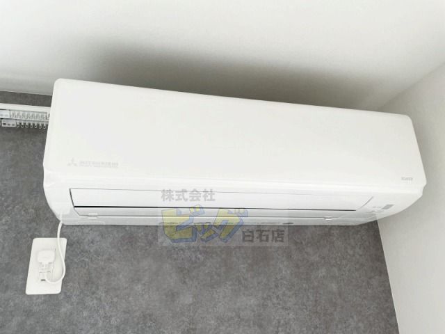 その他設備　夏も快適エアコン付きです♪
