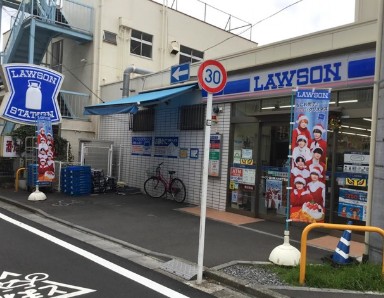 コンビニ　ローソン品川南大井四丁目店（コンビニ）まで370m
