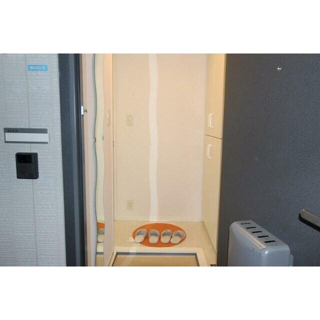 玄関　※同仕様写真含む