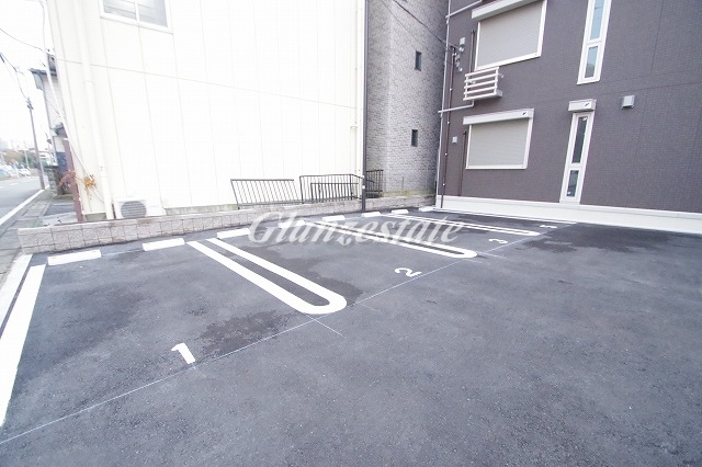 駐車場　☆敷地内駐車場完備☆