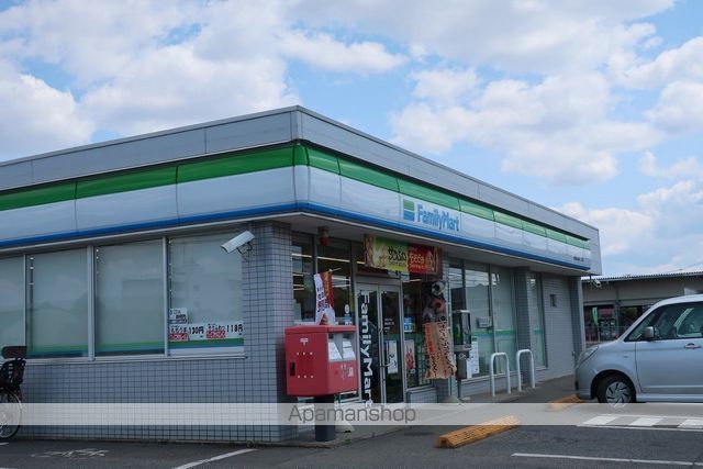 コンビニ　ファミリーマート（コンビニ）まで434m