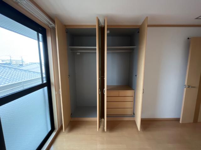 収納　クローゼット