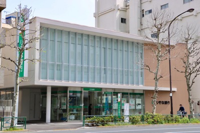 銀行　りそな銀行早稲田支店（銀行）まで764m