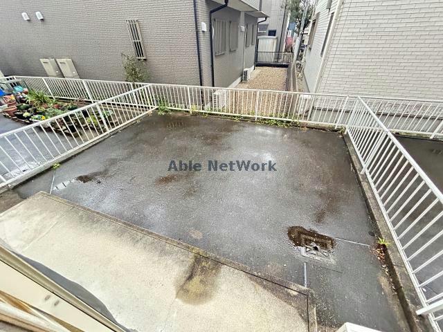 バルコニー　専用庭