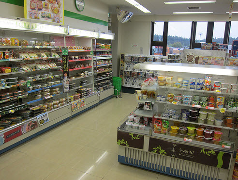 コンビニ　ファミリーマートJR中津駅店（コンビニ）まで432m