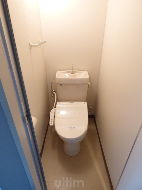 トイレ　※別のお部屋のお写真です。御参考までに。